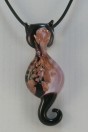 Pendentif chat rose et noir