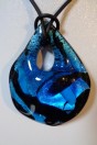 Pendentif goutte bleu azur et feuille d'argent