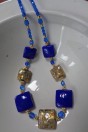 Collier Artifice carré bleu foncé et feuille d'or